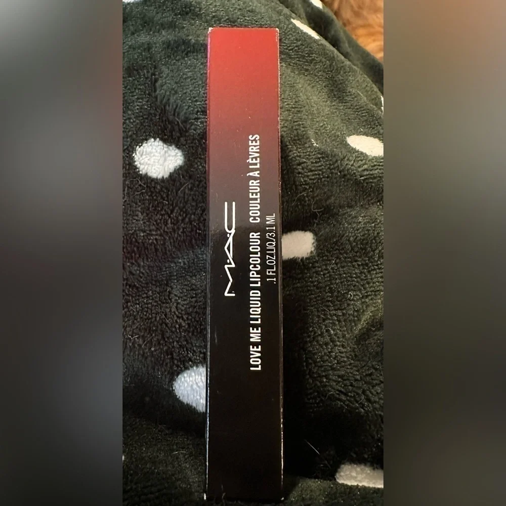 MAC DEIFY ME 481 hydrating Liquid Lipstick Love Me Lipcolour NEW IN BOX